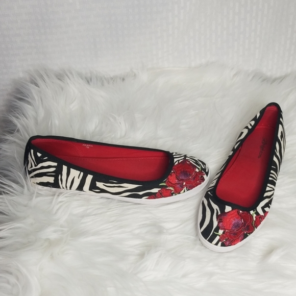 Brighton Shoes - Ladies Brighton zebra floral flats sz 7 NWOT
